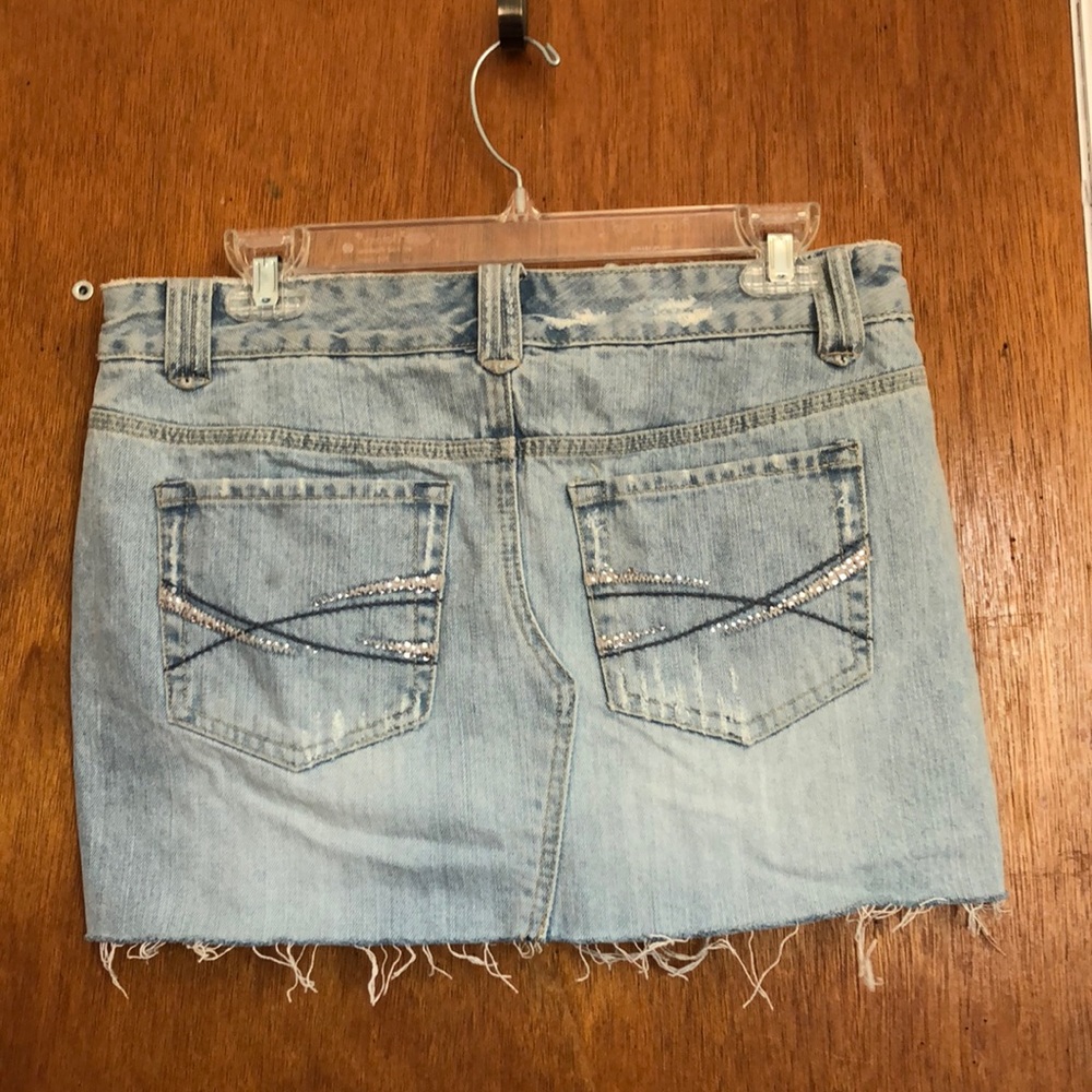 Aeropostale Jean Skirt! Size 3/4! - Picture 2 of 4